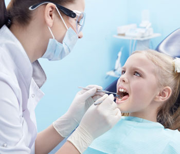 Как лечить зубы у детей без страха