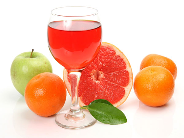Свежевыжатый грейпфрутовый сок с яблоками