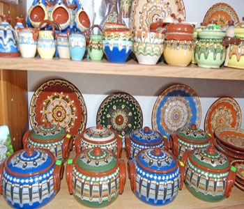 Какие сувениры привезти из Болгарии