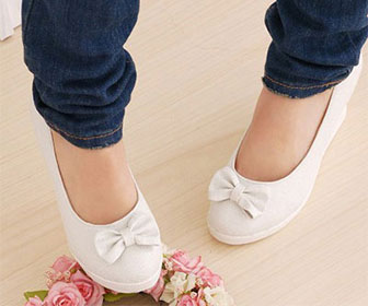 Чистка белой обуви