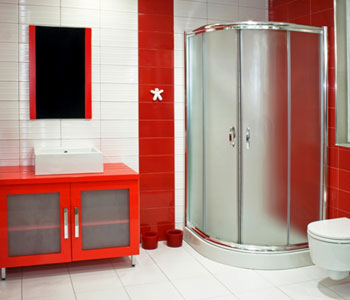 Ванная комната в красном цвете – яркий комфорт и уют