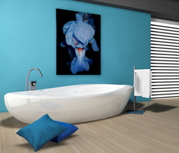 Интерьер ванной комнаты в синем цвете